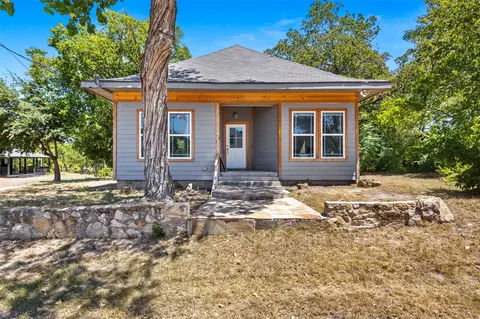 314 N Harding St, Fort Worth, TX 76102