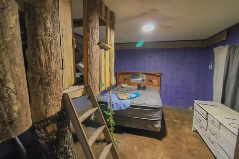 Bedroom - 204 E 9th, Hooks, TX 75561 photo 4 of 4