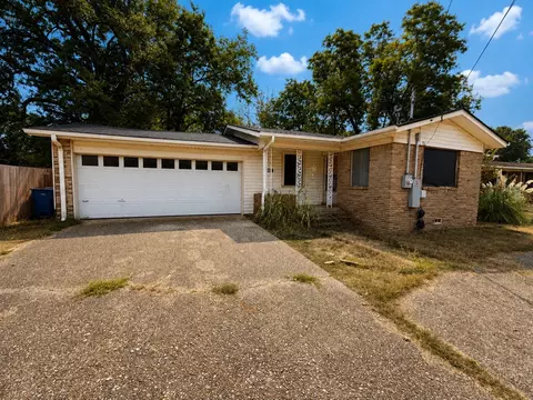 410 Oak St, Malakoff, TX 75148