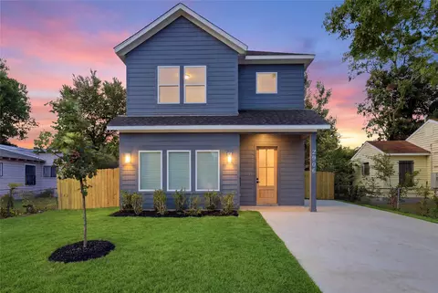 2906 Swanson St, Dallas, TX 75210
