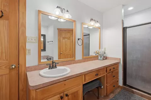 Bath - 1136 County Road 306b, Rainbow, TX 76077 photo 3 of 4