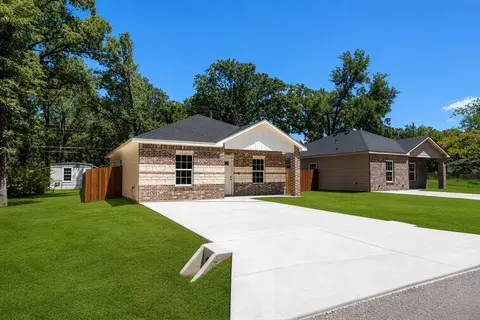 108 Navajo Dr, Mabank, TX 75156