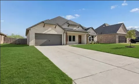 3405 Preston Club Dr, Sherman, TX 75092