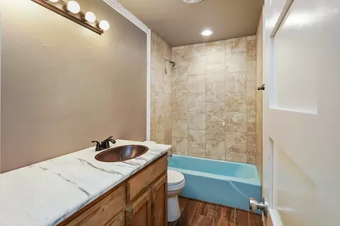 Bath - 600 E Liberty St, Pilot Point, TX 76258 photo 1 of 4