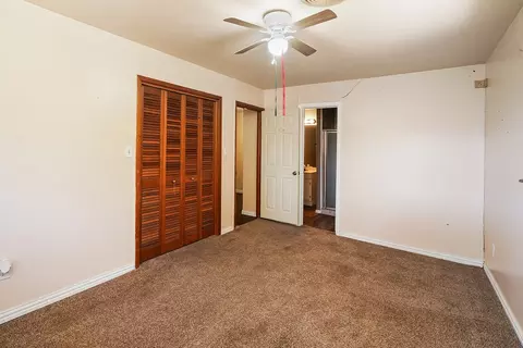 Bedroom - 600 E Liberty St, Pilot Point, TX 76258 photo 4 of 6