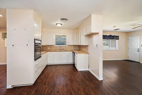 Kitchen - 600 E Liberty St, Pilot Point, TX 76258 photo 3 of 3