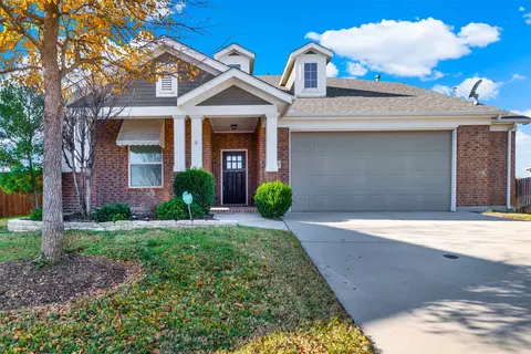 7901 Wildwest Dr, Fort Worth, TX 76131