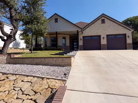 8912 Holt St, Lakeside, TX 76135