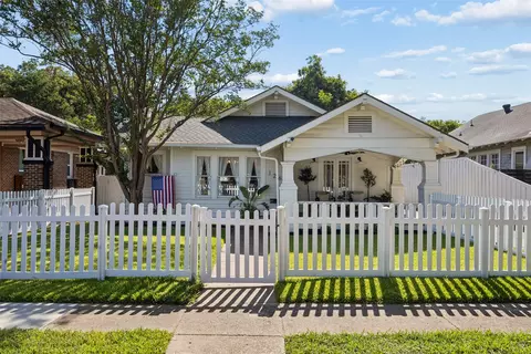 126 S Waverly Dr, Dallas, TX 75208