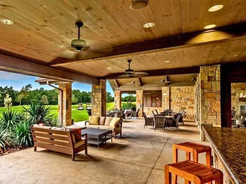 1361 Medallion Club St, Gordonville, TX 76245