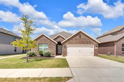 8913 Lantana Meadow Dr, Fort Worth, TX 76131