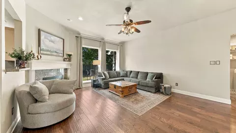 Living - 508 E Oak St, Aledo, TX 76008 photo 2 of 4