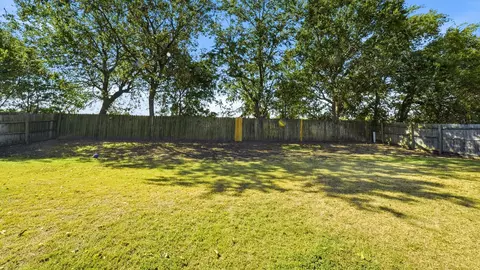 Exterior - 508 E Oak St, Aledo, TX 76008 photo 3 of 6