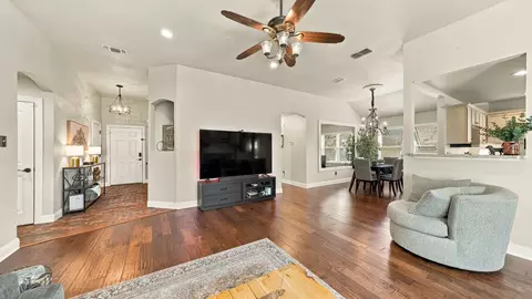 Entry Way - 508 E Oak St, Aledo, TX 76008 photo 2 of 3