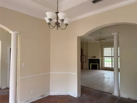 Living - 120 Burton St, Longview, TX 75603 photo 3 of 6