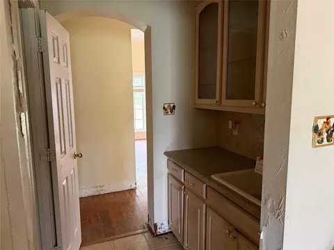 Entry Way - 120 Burton St, Longview, TX 75603 photo 1 of 1