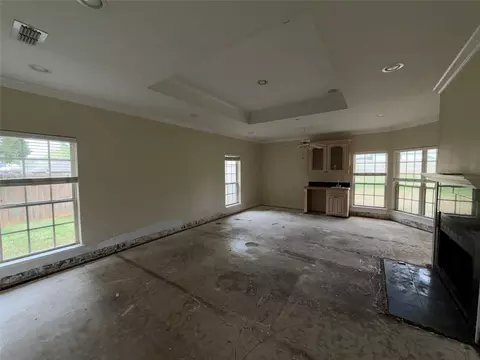 Living - 120 Burton St, Longview, TX 75603 photo 5 of 6