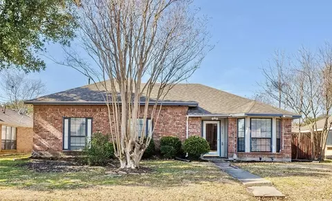 2313 Lakeshore Ln, Rowlett, TX 75088