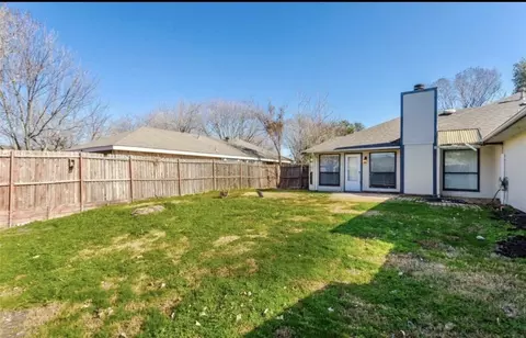 2313 Lakeshore Ln, Rowlett, TX 75088