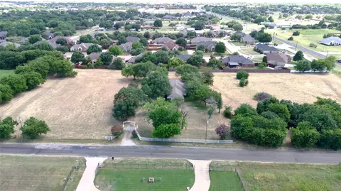 604 E Highland Rd, Ovilla, TX 75154