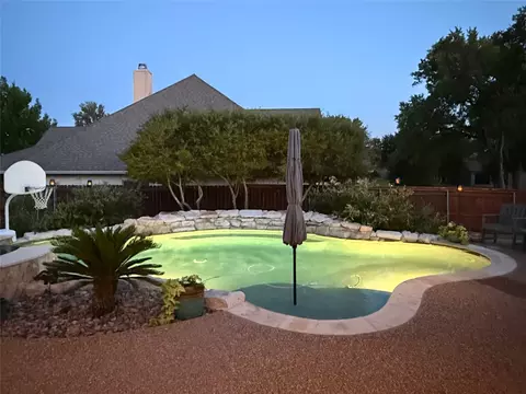 Exterior - 101 Morningview Cir, Waco, TX 76708 photo 7 of 9