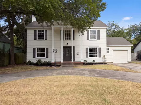 923 S Lindsay St, Gainesville, TX 76240