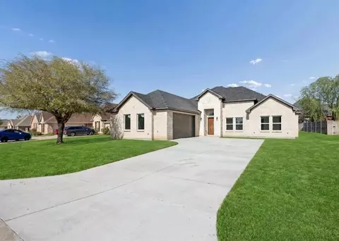 527 Roberts Run, Sherman, TX 75092