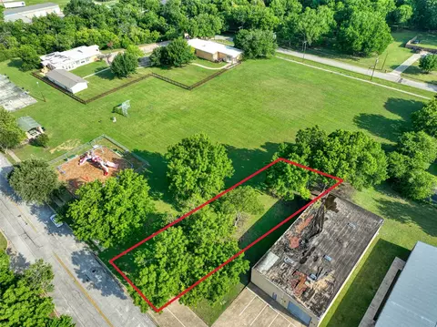 723 E Main St, Lancaster, TX 75146