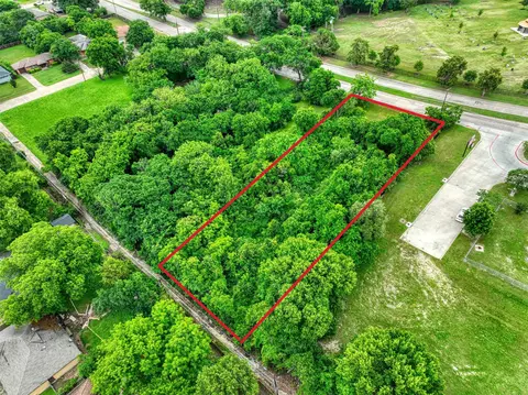 225 E Laureland Rd, Dallas, TX 75241