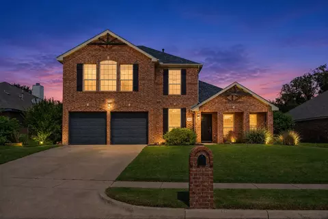 409 Springtree Rd, Lake Dallas, TX 75065