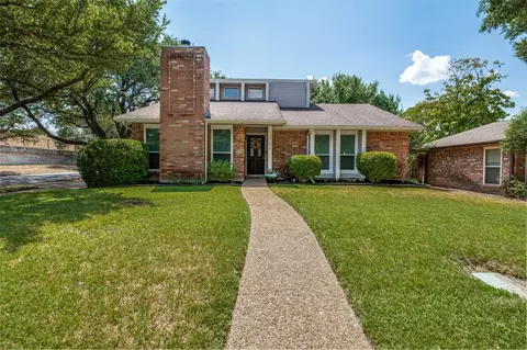 2702 Duval Dr, Dallas, TX 75211