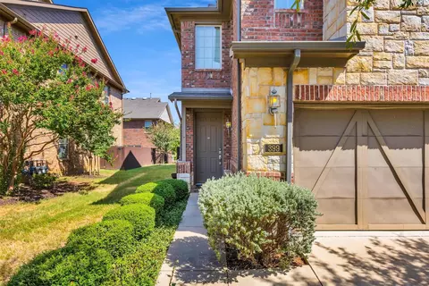399 Teague Dr, Lewisville, TX 75067