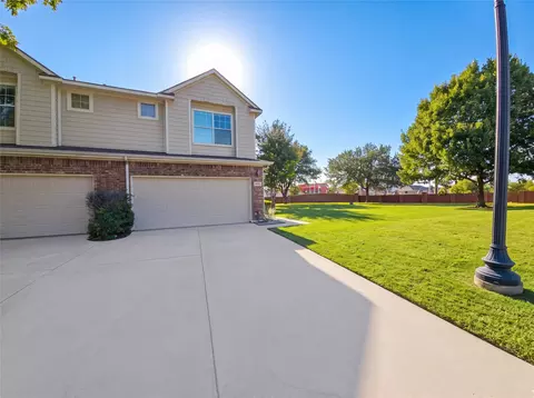 8621 Brunswick Dr, Plano, TX 75024