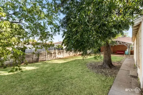 Exterior - 206 E Summit Ave, Electra, TX 76360 photo 4 of 7