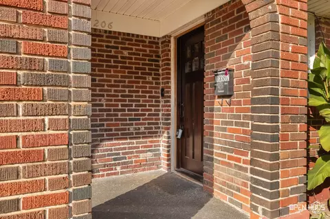Entry Way - 206 E Summit Ave, Electra, TX 76360 photo 1 of 1