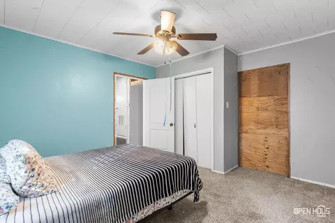 Bedroom - 206 E Summit Ave, Electra, TX 76360 photo 8 of 8