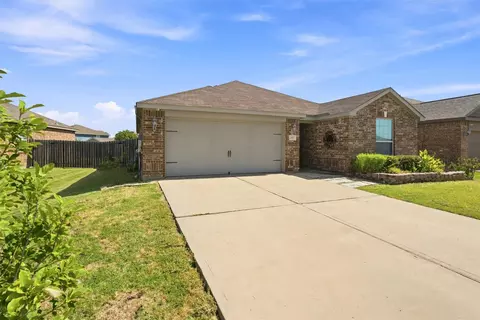 157 Presidents Way, Venus, TX 76084