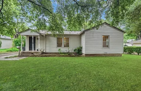 10814 Castolon Dr, Dallas, TX 75228