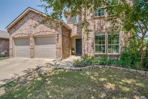 300 Highland Ridge Dr, Wylie, TX 75098