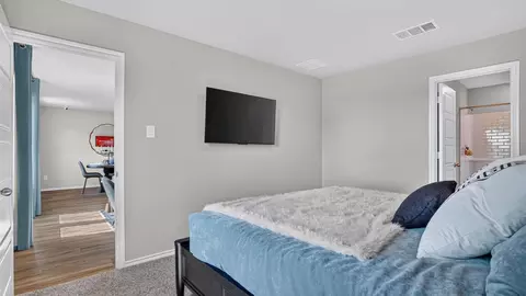 Bedroom - 165 Pinehurst Dr, Boyd, TX 76023 photo 2 of 8