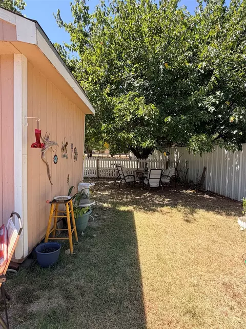 Exterior - 230 Treasure Bch, Comanche, TX 76442 photo 7 of 15