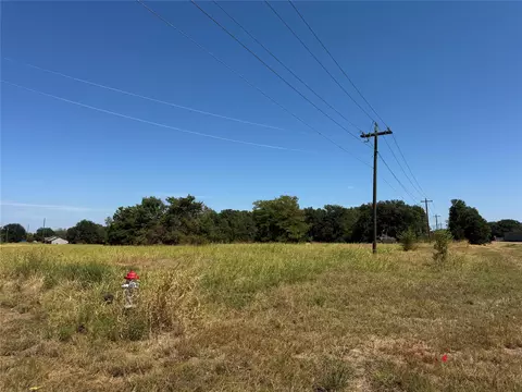 3240 Recreational Road 3, Bonham, TX 75418