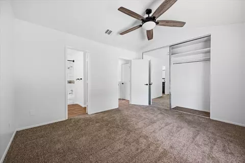 Bedroom - 41 Abbey Rd, Euless, TX 76039 photo 2 of 4