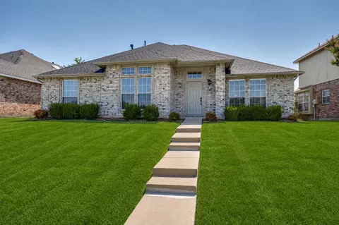 5917 Carroll Dr, The Colony, TX 75056