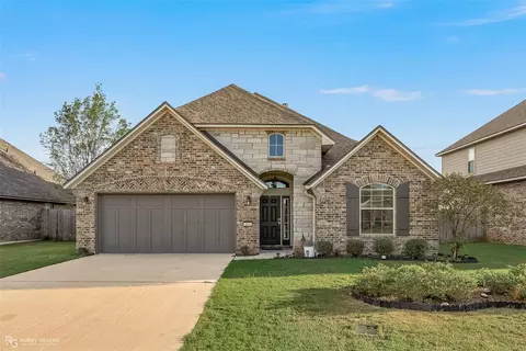 617 Labarre Ln, Bossier City, LA 71111