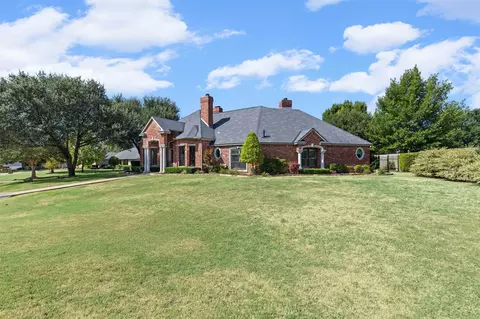 441 Country Ridge Ln, Red Oak, TX 75154