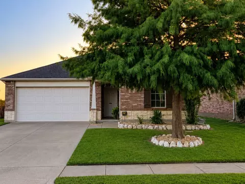 125 Abelia Dr, Fate, TX 75189