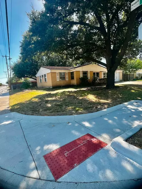4703 Bedford Dr, Mesquite, TX 75150