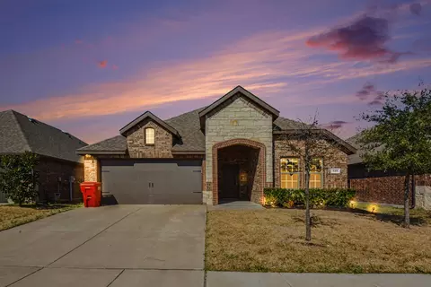 128 Newsom Dr, Royse City, TX 75189