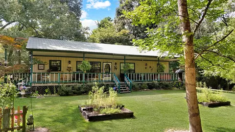 1308 W Fm 906, Powderly, TX 75473